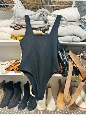 Women’s Black Square Neckline Tank Top Bodysuit